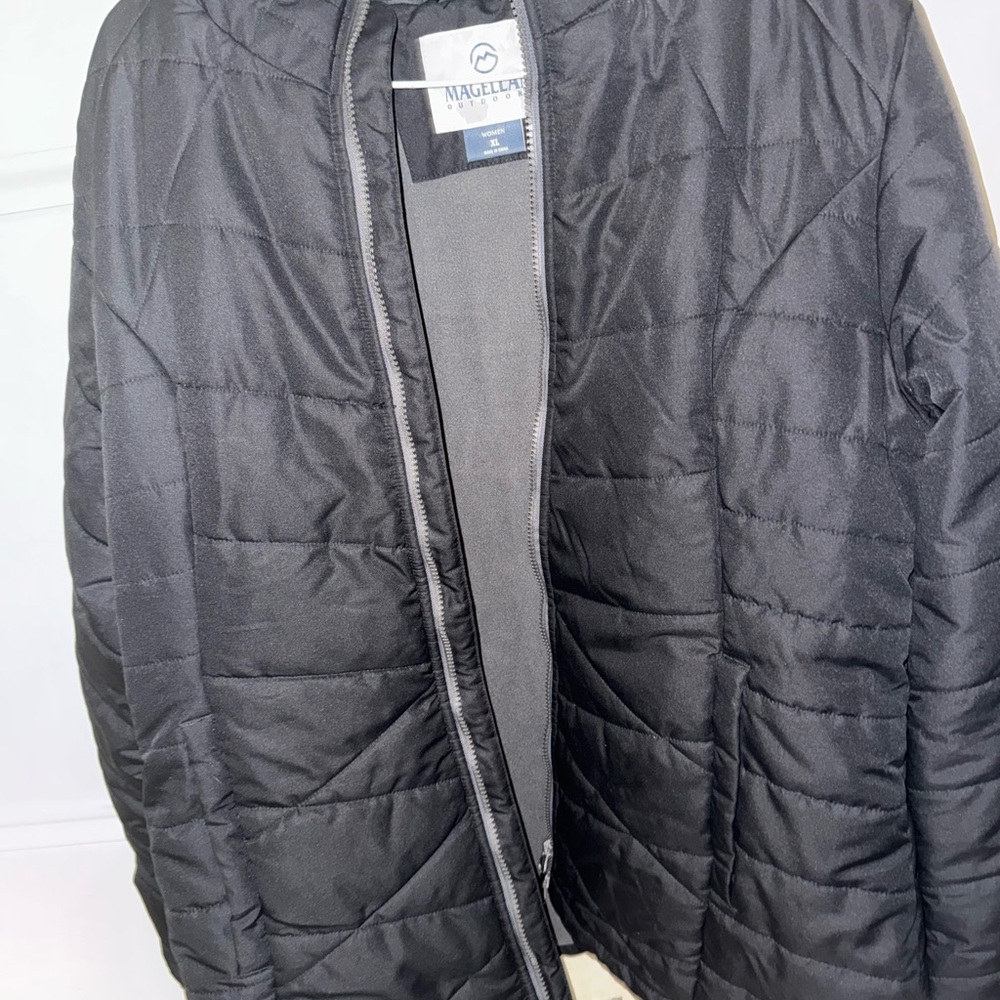Magellan Outdoors Men's Dark Quilted Puffer Jacket
